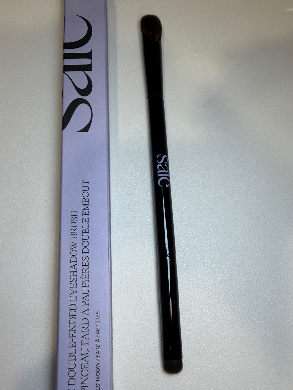 Saie Double-Ended Eyeshadow Brush - Black